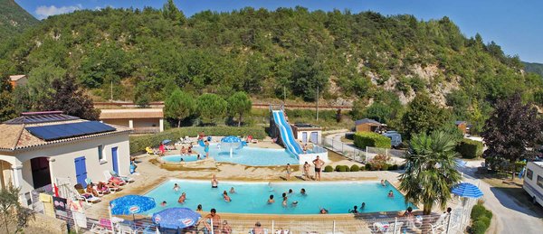 Toutes nos astuces pour louer dans un camping de la Drôme provençale sans se ruiner