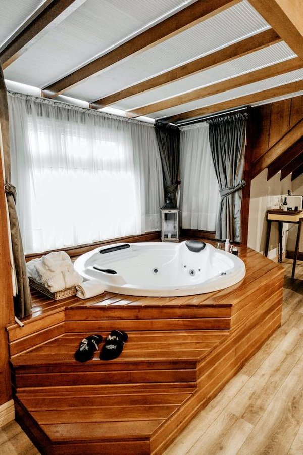 Profitez d'un séjour détente et bien-être avec une chambre d'hôtes équipée d'un spa en Provence